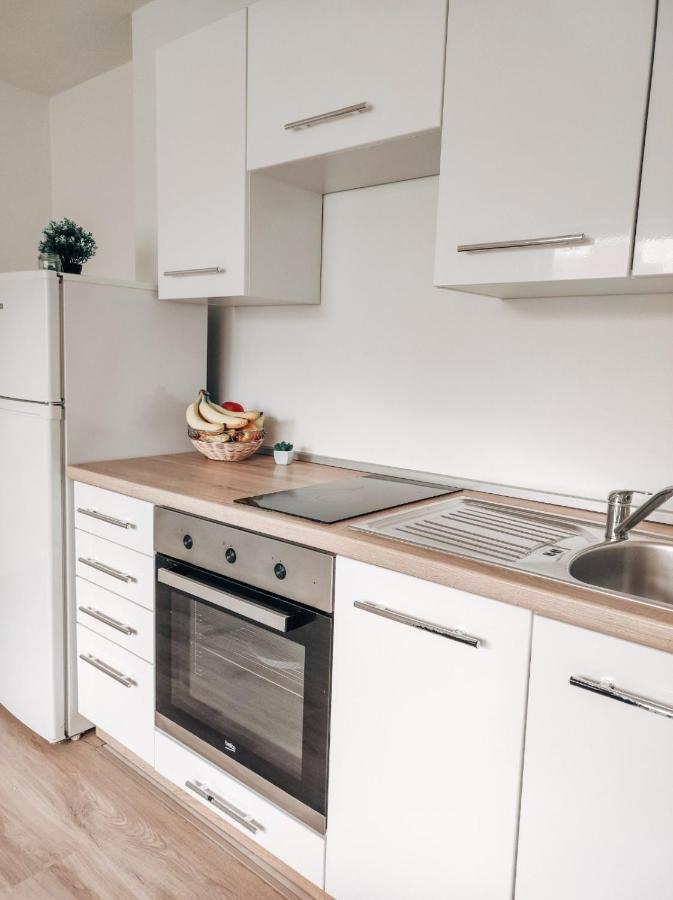 Studio Apartment Sanya #2 リュブリャナ エクステリア 写真