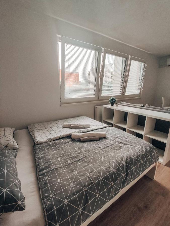 Studio Apartment Sanya #2 リュブリャナ エクステリア 写真